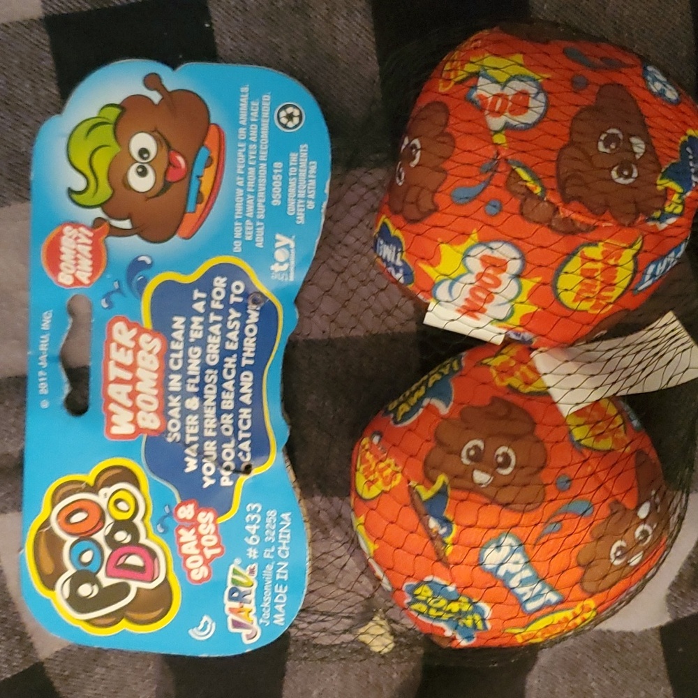 2/$7 💩 POO DOO SOAK & TOSS WATER BOMBS, 2 PACK - Picture 3 of 3